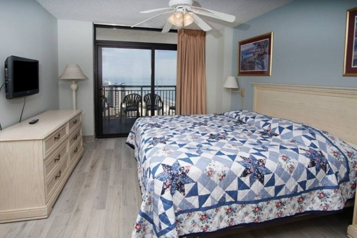 Condo, 3 habitaciones, vista al océano (1708) | 1 habitación, decoración personalizada y muebles diferentes