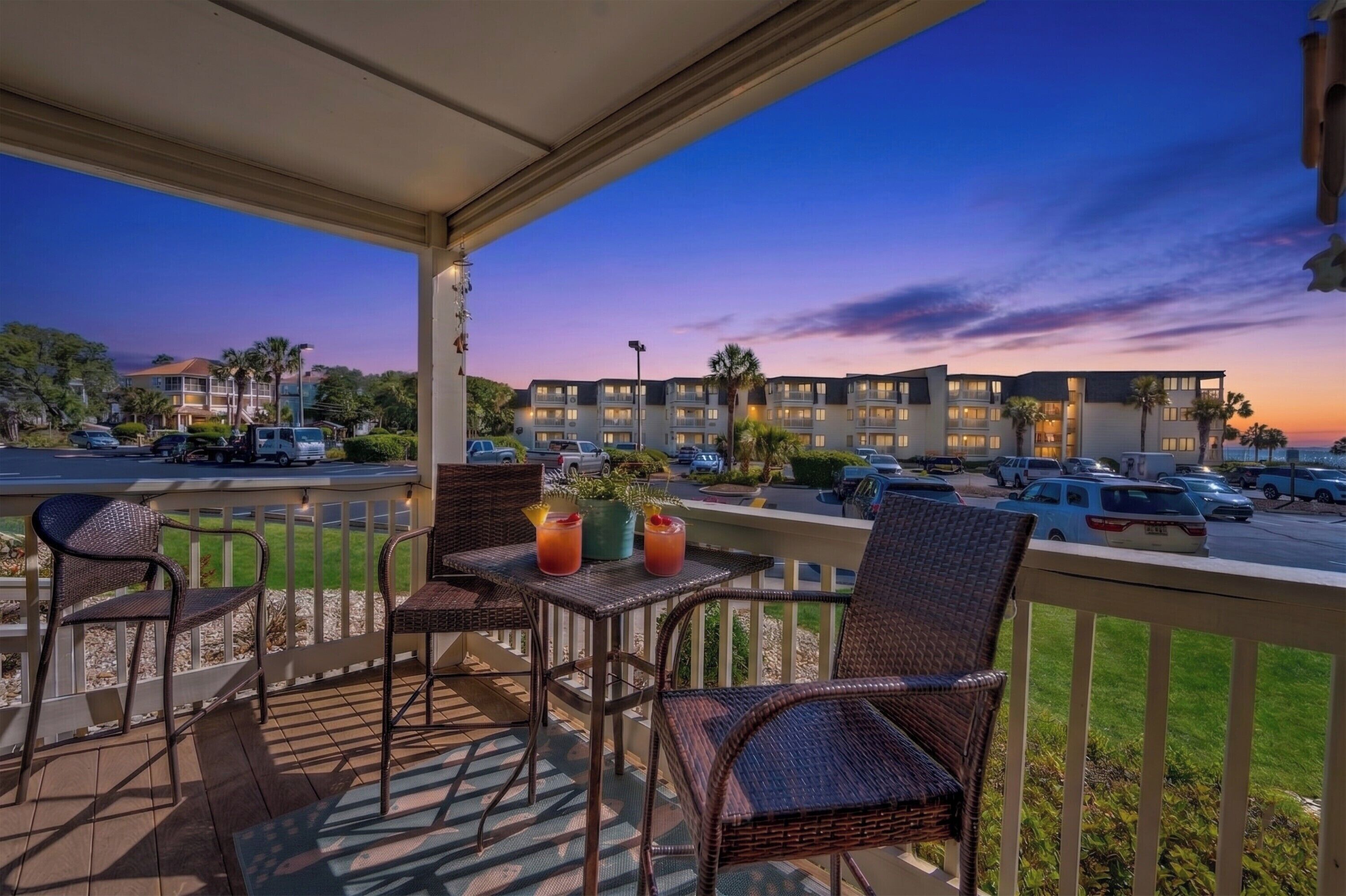 Condo, 2 Bedrooms, Balcony, Partial Ocean View (104D)