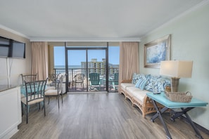 Deluxe Condo, 1 Bedroom, Ocean View (1505) | Living area | TV