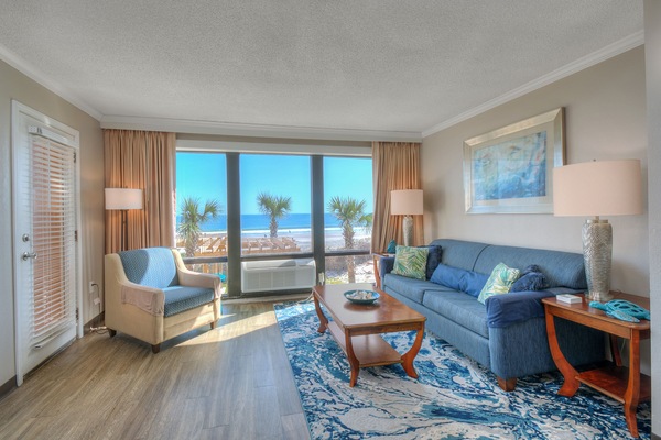 Deluxe Condo, 1 Bedroom, Balcony, Oceanfront (212) | Living area | TV
