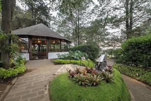 Family Bungalow, 3 Bedrooms, Mountain View, Mountainside | 1 bedroom, in-room safe, free WiFi, bed sheets