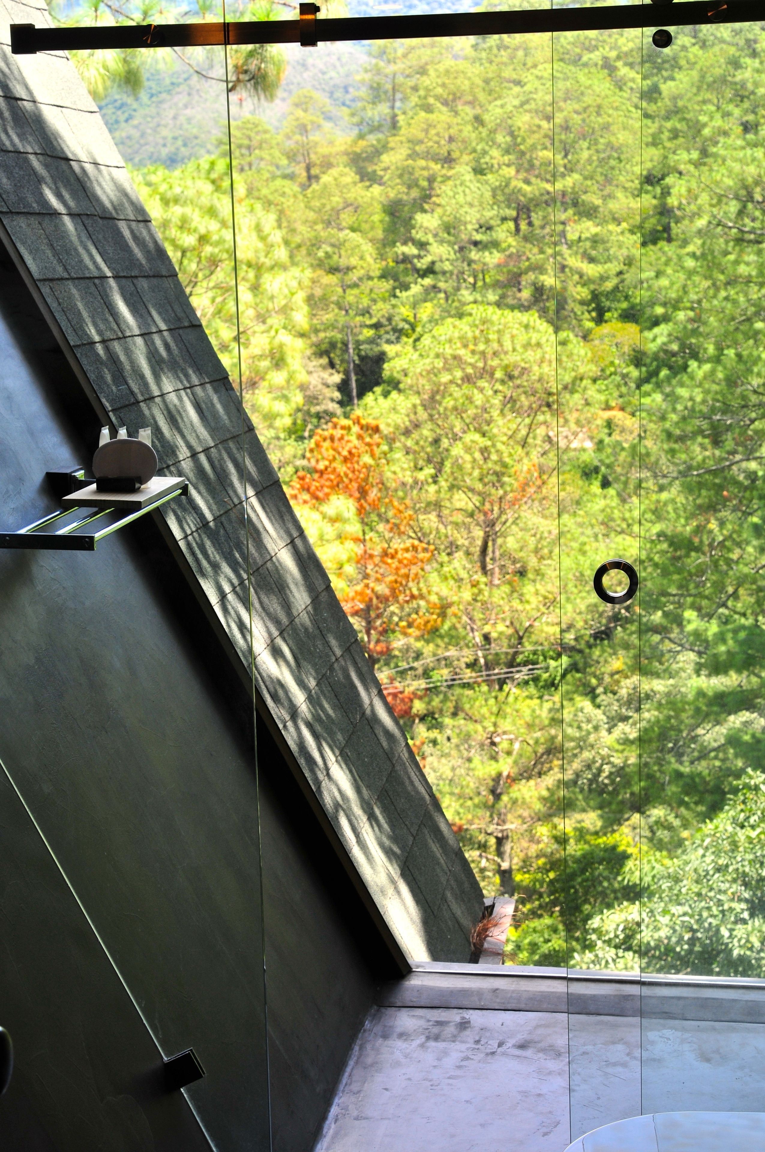 santo cielo, cabaña familiar 2 camas matrimoniales | bathroom | free toiletries, hair dryer, bathrobes, towels