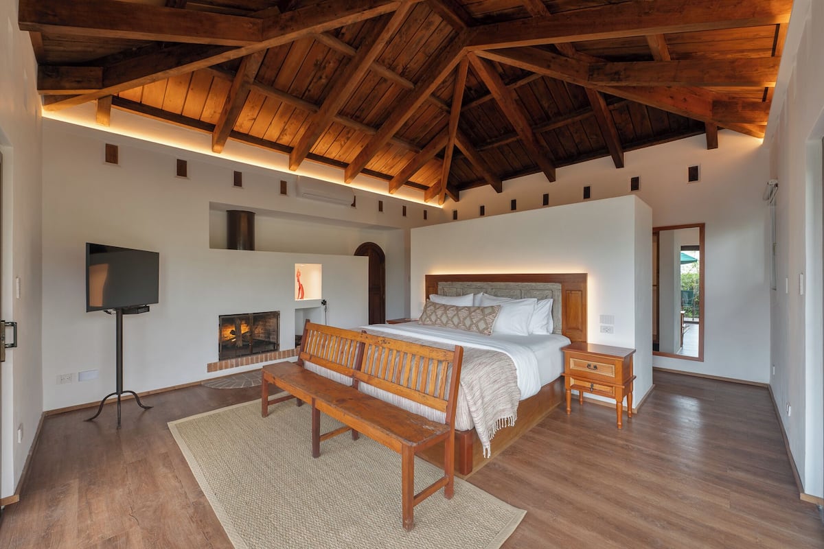 family bungalow, 3 bedrooms, mountain view, mountainside | 1 bedroom, in-room safe, free wifi, bed sheets