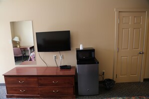 Camas plegables/adicionales gratuitas, wifi gratis y ropa de cama