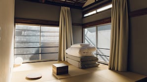 傳統客房, 非吸煙房 (HIKARI) | 浴室設施 | 淋浴花灑、名牌盥洗用品、吹風機、拖鞋