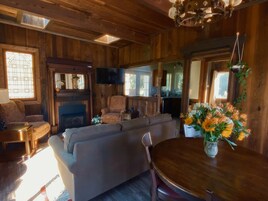 传统村舍 | 起居区