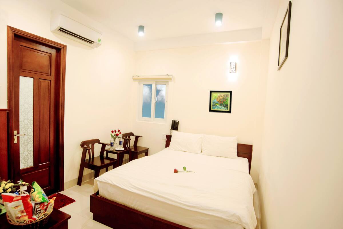 Standard Double Room | Minibar, in-room safe, WiFi (free)