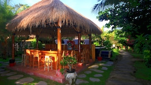 Bar ved bassenget