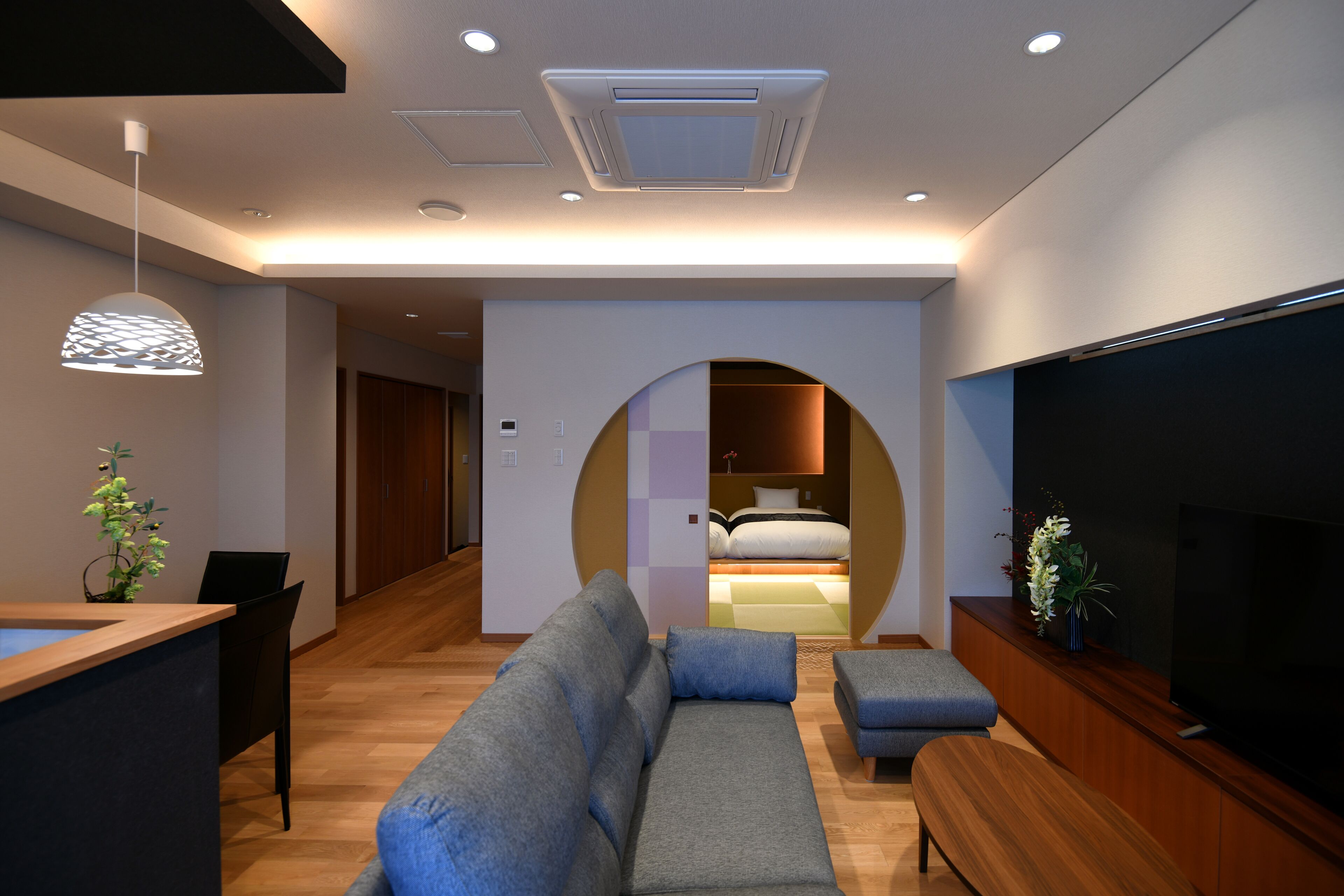 公寓客房 | 羽絨被、房內夾萬、免費 Wi-Fi