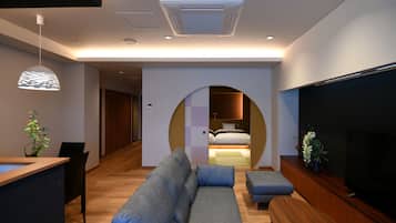 Down duvets, in-room safe, free WiFi