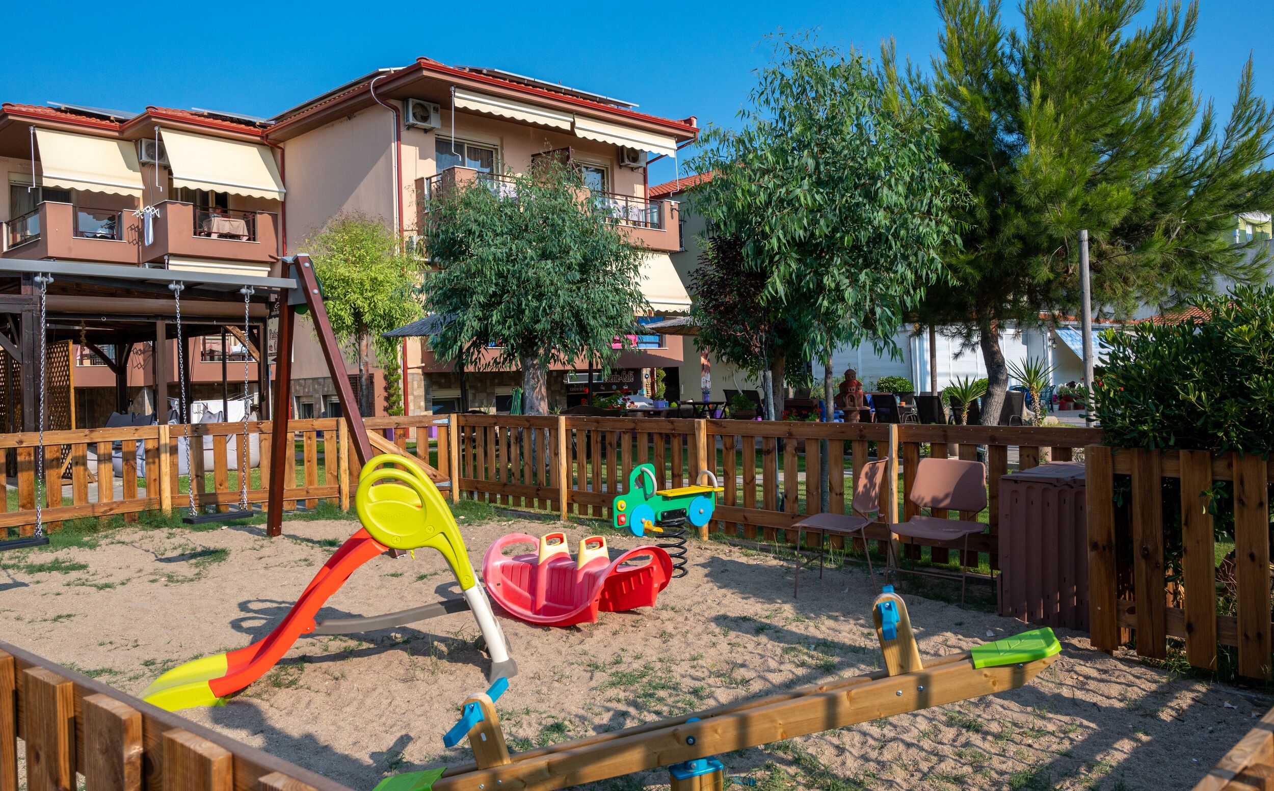 Área de juegos infantiles al aire libre