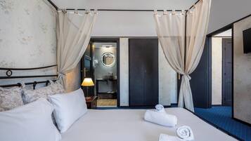 Superior Studio Suite | Free WiFi