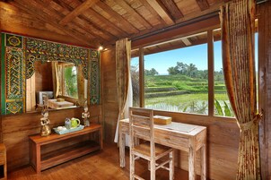 Ti Amo Suite | 1 bedroom, in-room safe, desk, iron/ironing board