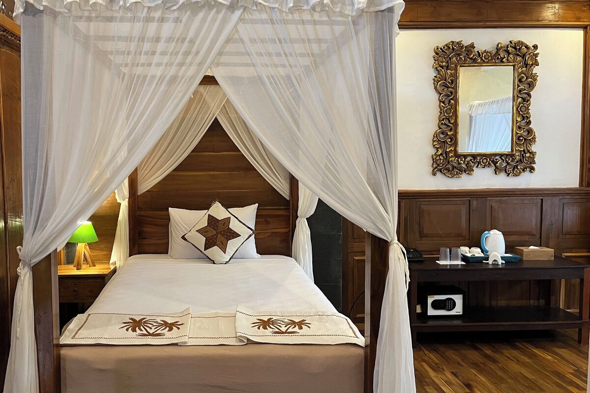 Room, 2 Twin Beds, Air conditioning | 1 bedroom, in-room safe, desk, iron/ironing board