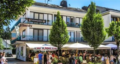 GÀstehaus Café Heck