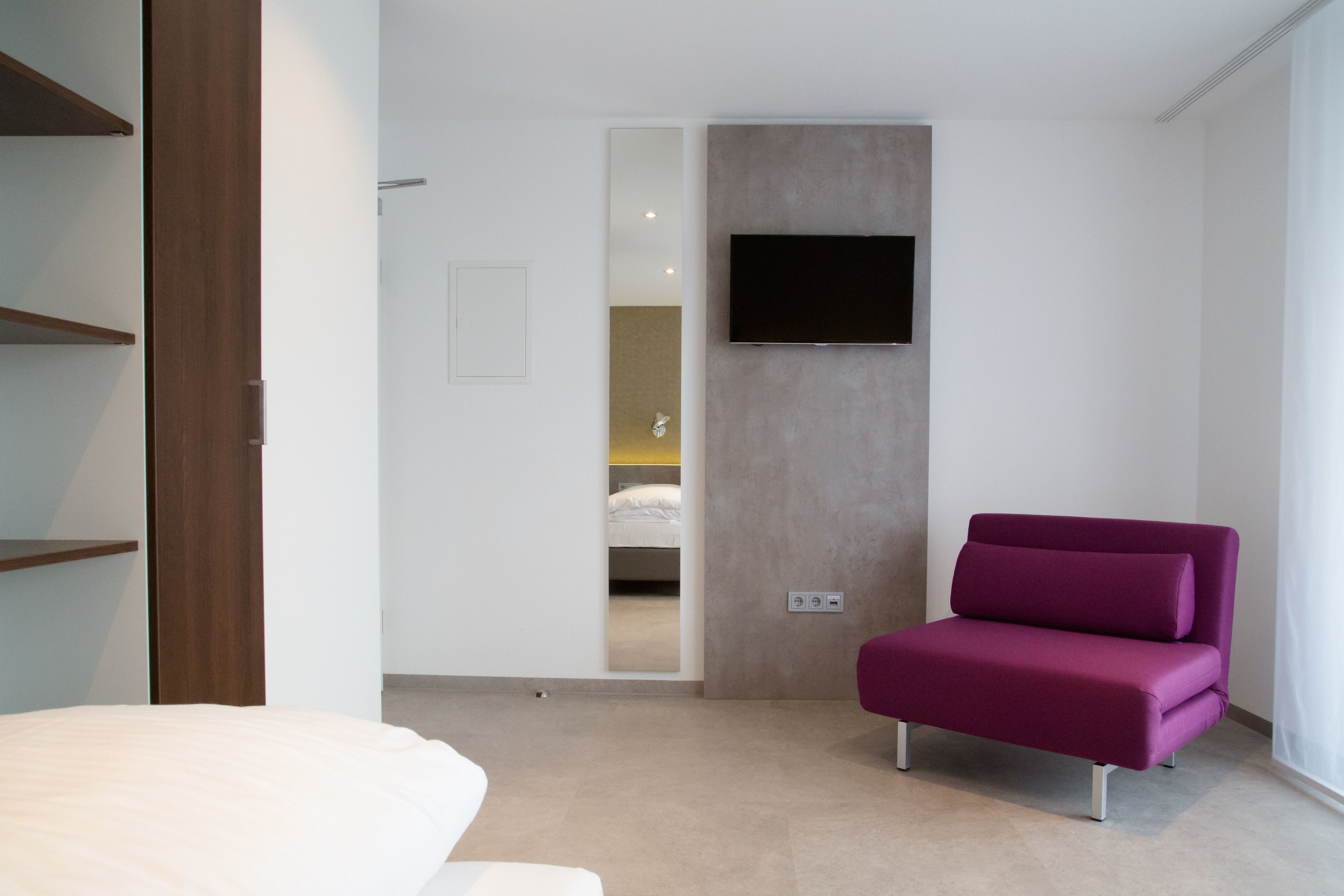 Premium bedding, soundproofing, free WiFi