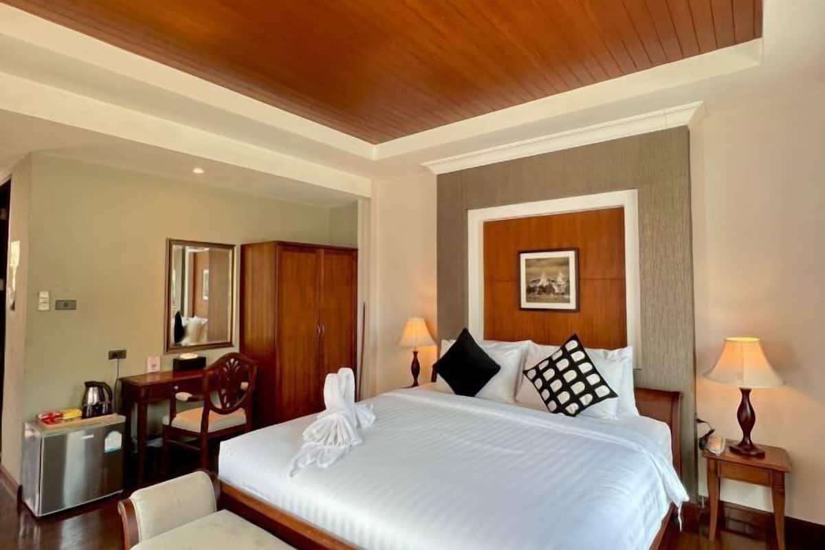1 Schlafzimmer, Minibar, Zimmersafe, Schreibtisch