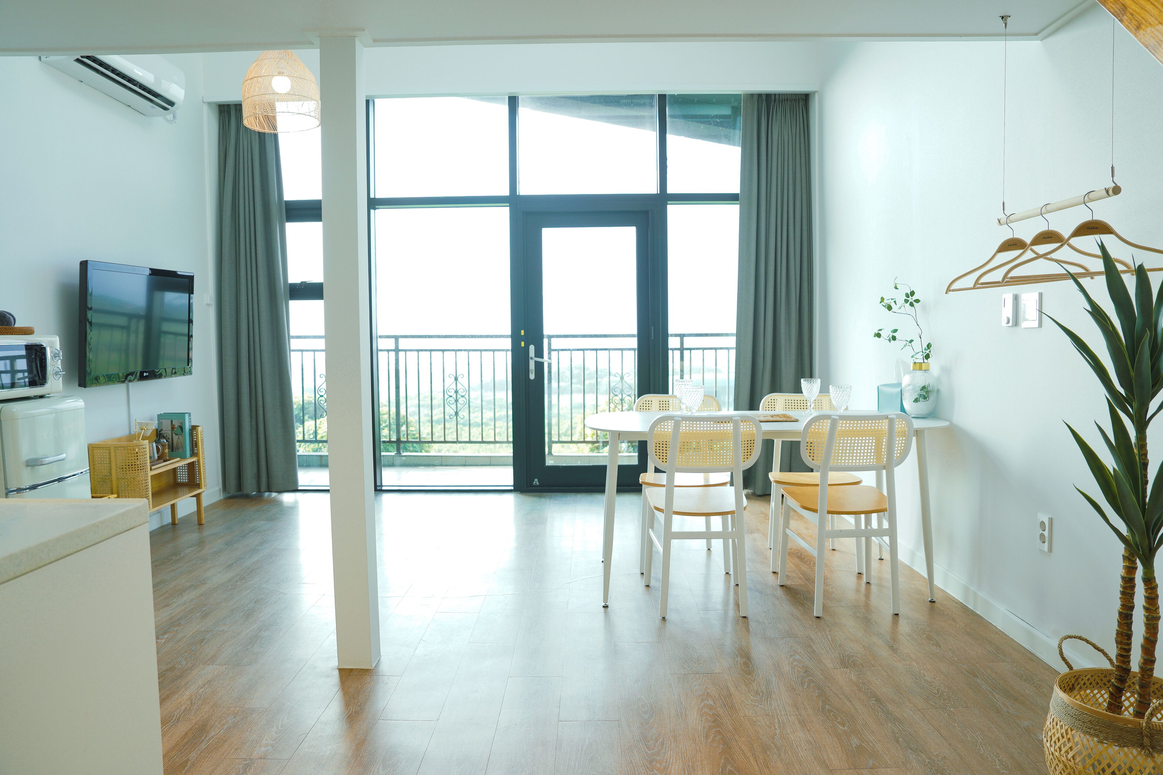 family premier | free wifi, bed sheets