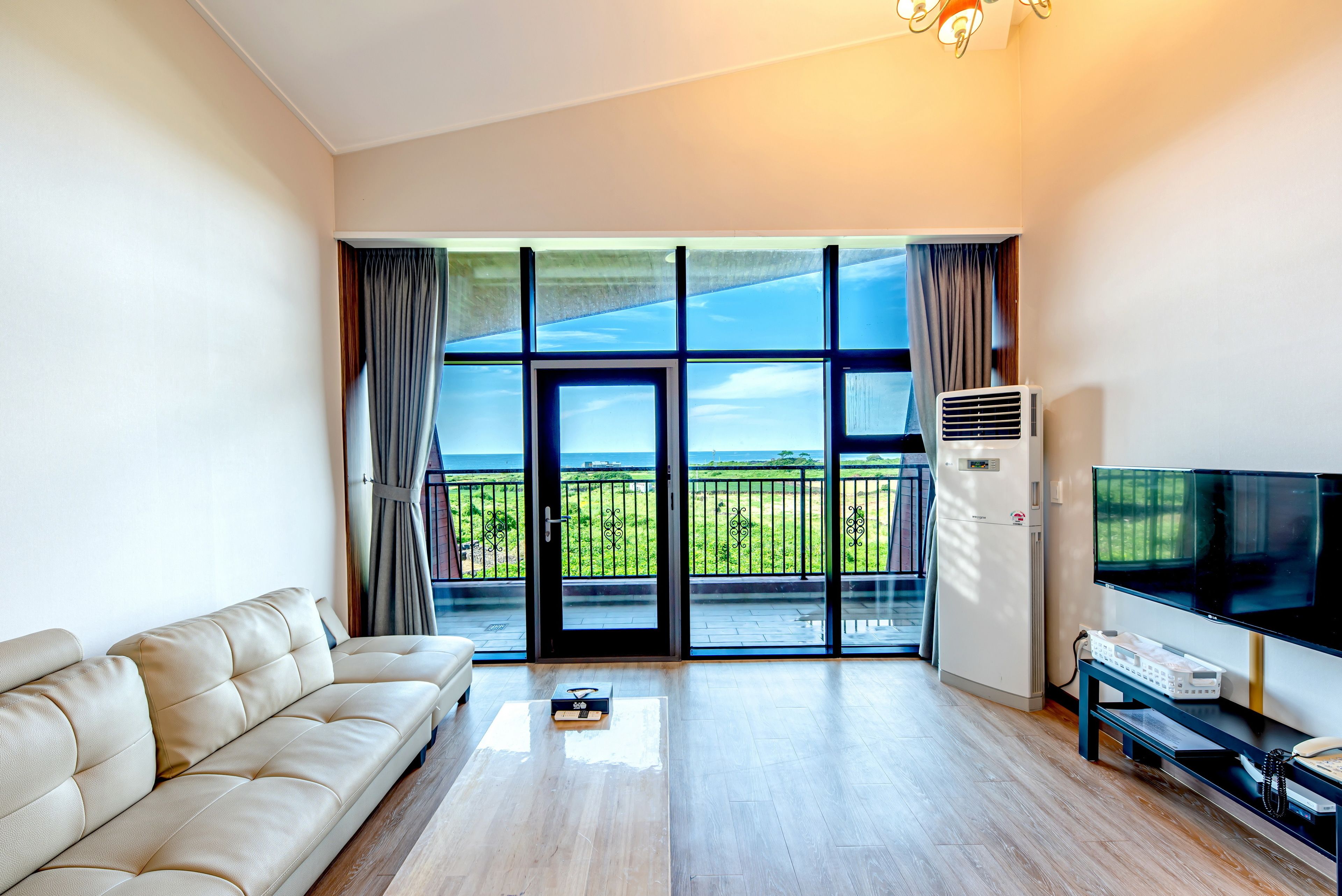 family duplex (main building) | free wifi, bed sheets