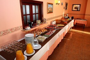 Desayuno buffet incluido todos los días