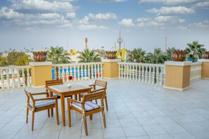 Suite (Corner) | Terrace/patio