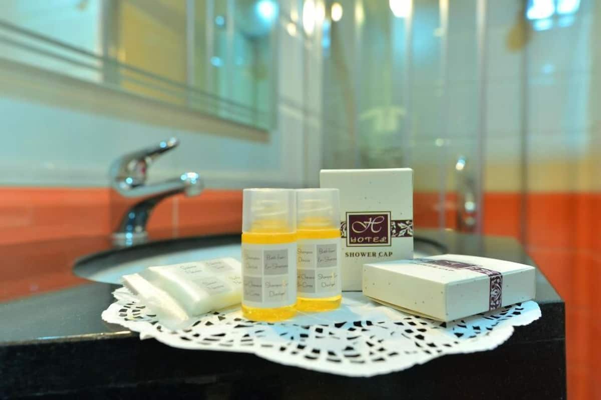 superior twin room | 3 bedrooms, minibar, in-room safe, desk