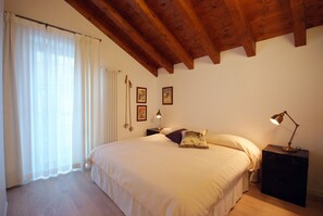 Deluxe Apartment, 2 Bedrooms | Iron/ironing board, free WiFi, bed sheets, wheelchair access - Residence Villaggio delle Alpi (Pre-Saint-Didier)