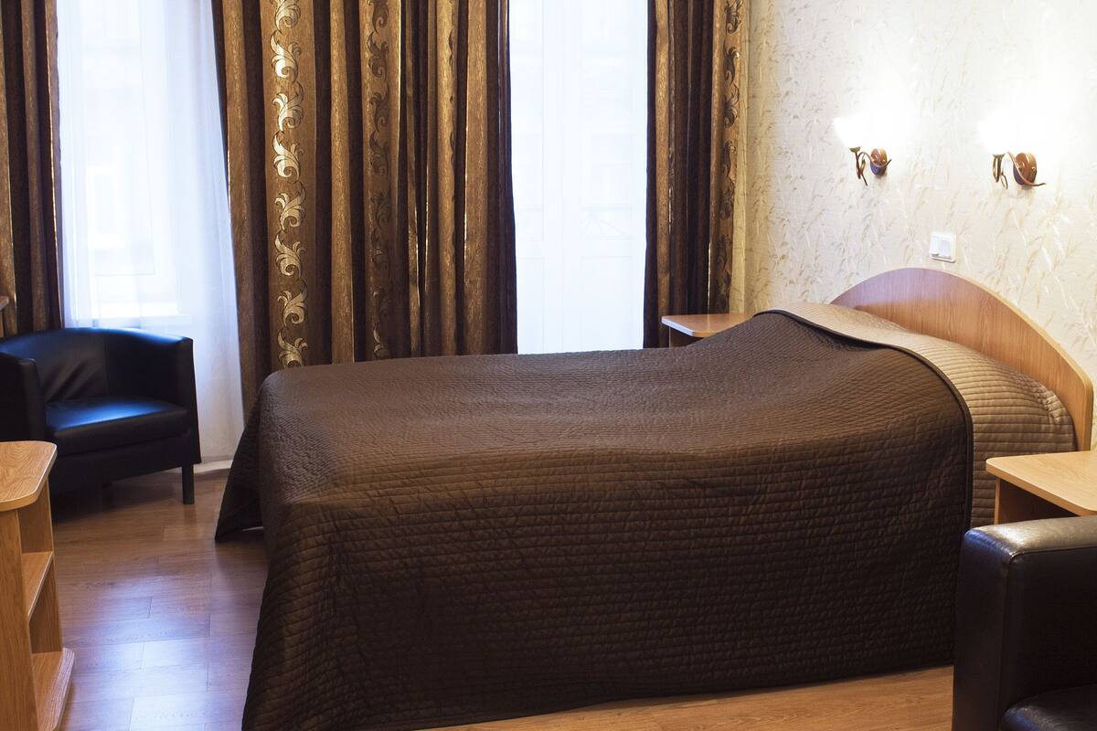 Kamar | Meja kerja, setrika/meja setrika, Wi-Fi gratis, dan seprai linen