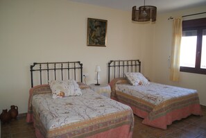 Talo, 3 makuuhuonetta, esteetön (I)