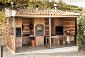 BBQ/picnic area - Complejo Rural La Tejera (Elche De La Sierra)