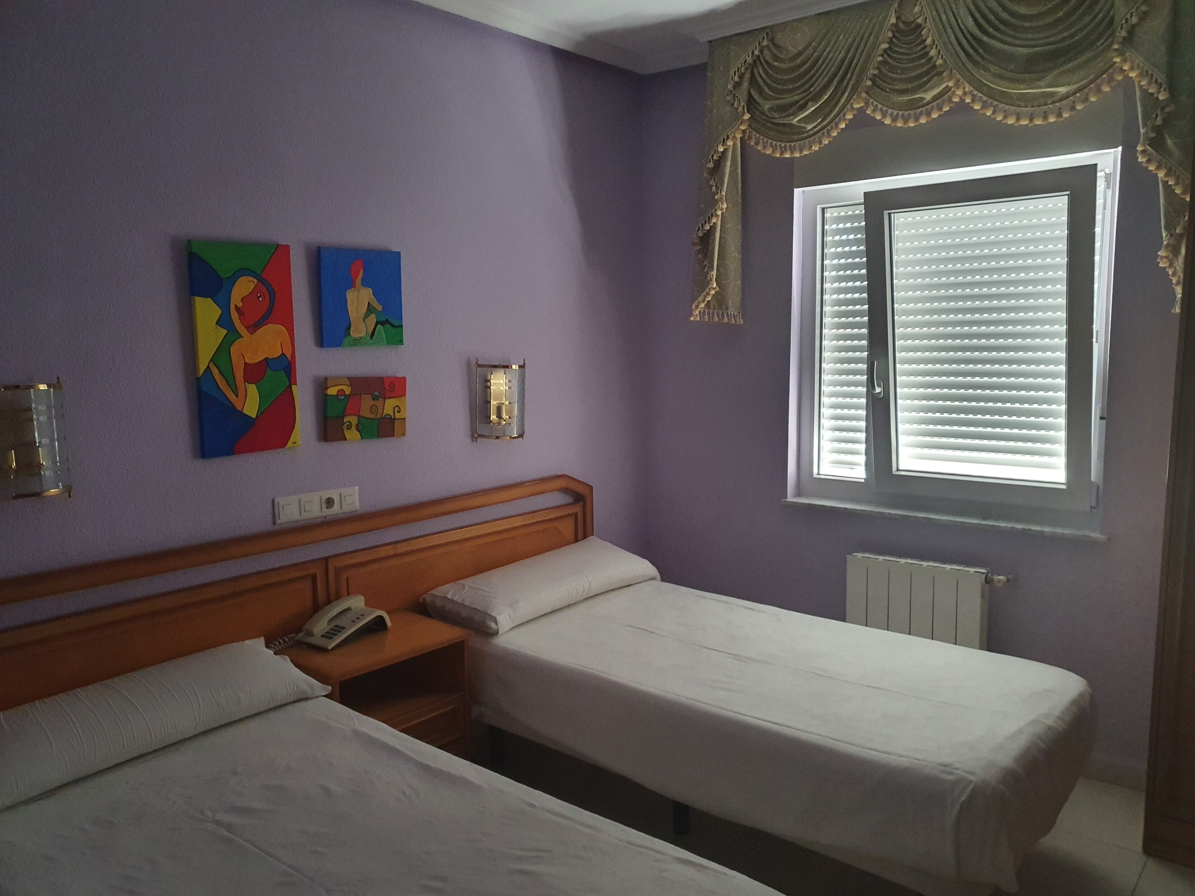 Tvåbäddsrum | Barnsängar, gratis wi-fi och sängkläder