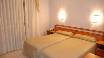 Cunas (de pago), wifi gratis, ropa de cama