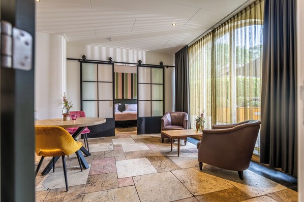 Comfort studio | Een kluis op de kamer, geluiddichte muren, gratis wifi, beddengoed