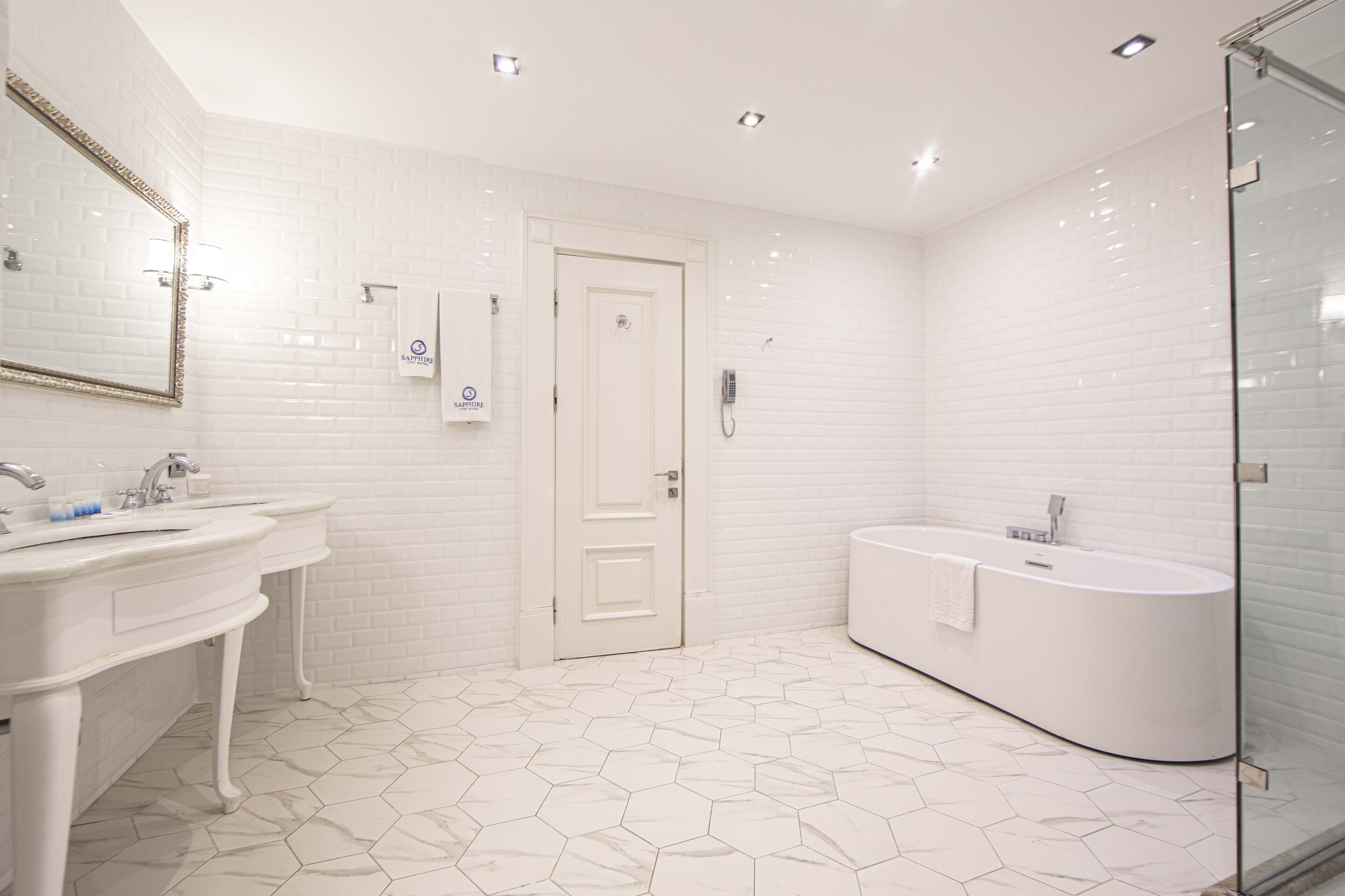 Foto - Sapphire City Hotel