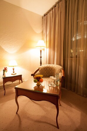 Superior Double or Twin Room | Room amenity - Sapphire Inn (Baku)