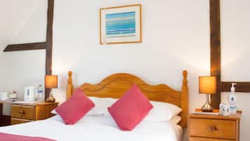 Double Room, Ensuite | Blackout drapes, free WiFi