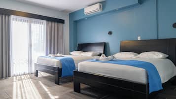 In-room safe, free WiFi, bed sheets