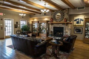 Interior - Marv Herzog Hotel (Frankenmuth)