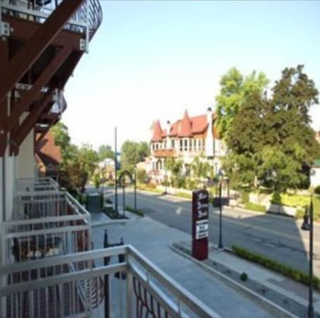 Street view. Marv Herzog Hotel