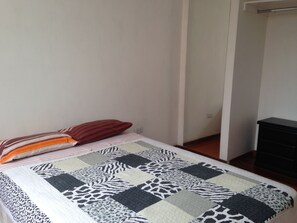 Departamento básico, 2 habitaciones | 10 habitaciones, ropa de cama de alta calidad y camas con pillow-top 