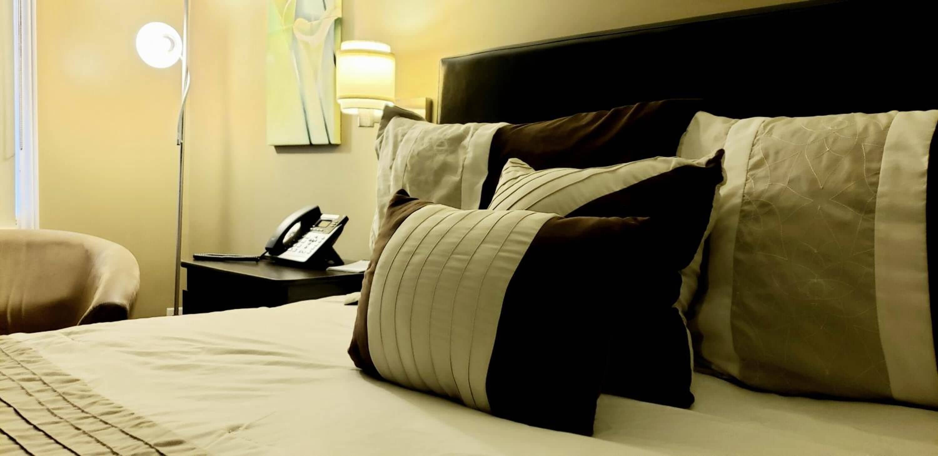 Individually decorated, individually furnished, soundproofing