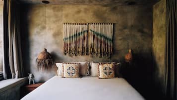 Deluxe Room, 1 King Bed, Garden View (Premier Jungle Suite) | Premium bedding, in-room safe, individually decorated