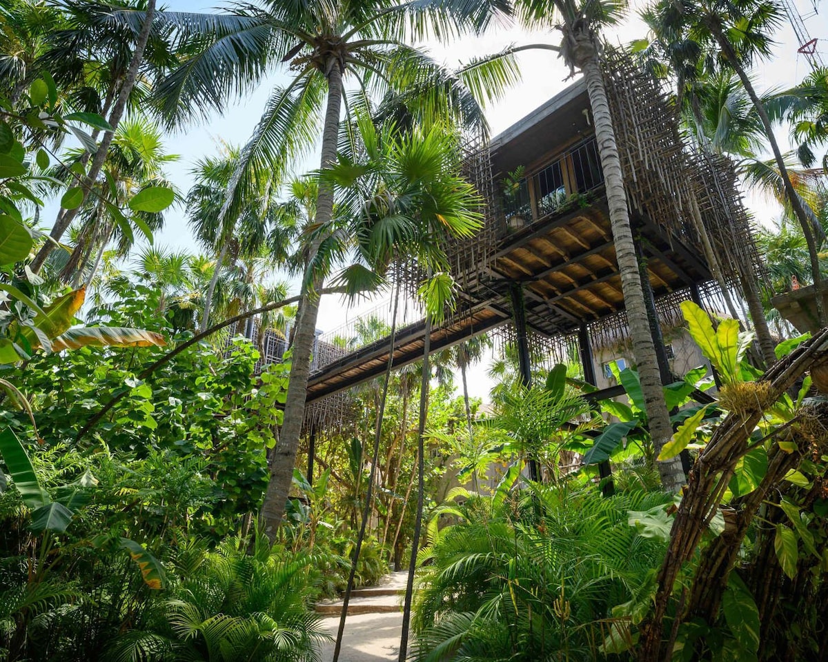 Hotel Lum Tulum outdoor area | best Tulum treehouses