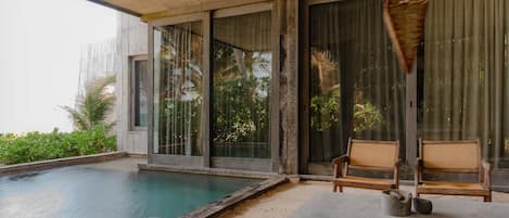 Suite, 1 King Bed, Ocean View | Private pool