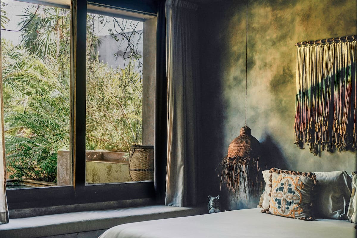 华丽客房, 1 张特大床, 花园景观 (Premier Jungle Suite) | 高档床上用品、客房内保险箱、特色装修、特色家居