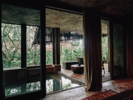 Deluxe Room, 1 King Bed with Sofa bed, Garden View | Premium bedding, in-room safe, individually decorated