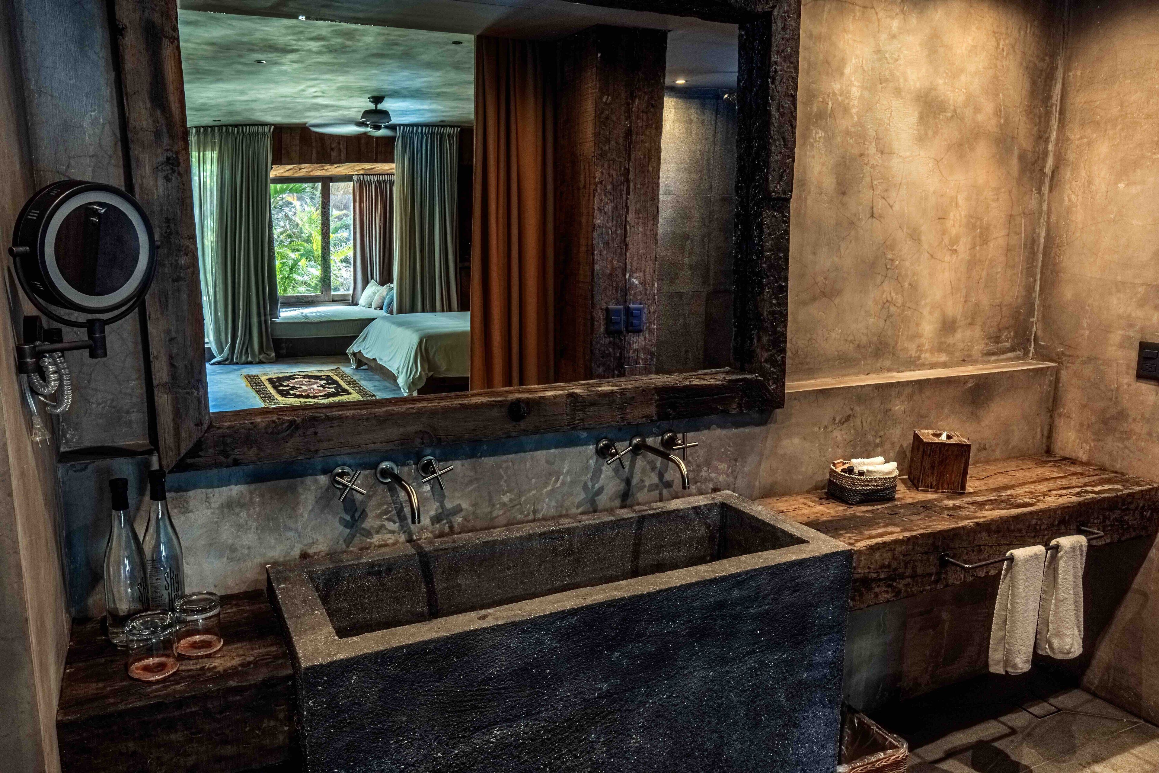 Bathroom amenities