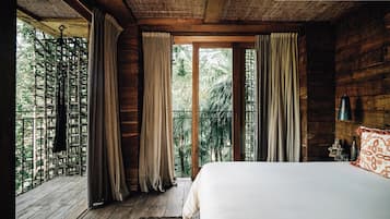 Deluxe Room, 1 Double Bed, Garden View (Treehouse) | Premium bedding, in-room safe, individually decorated