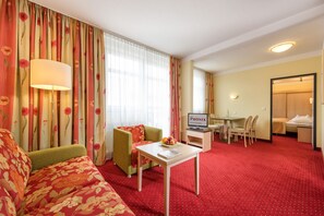 Minibar, desk, iron/ironing board, free WiFi