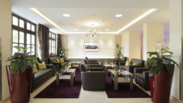 Lobby lounge - Johannesbad Hotel Füssinger Hof (Bad Fuessing)
